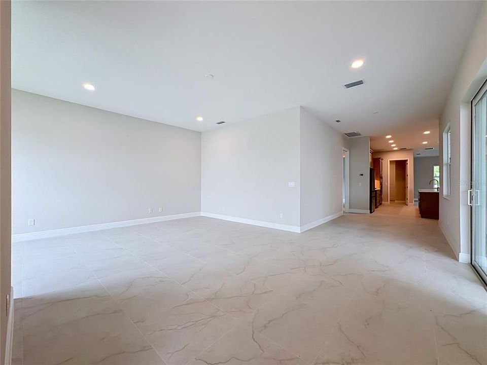 На продажу: $1,135,990 (3 спален, 2 ванн, 2920 Квадратных фут)