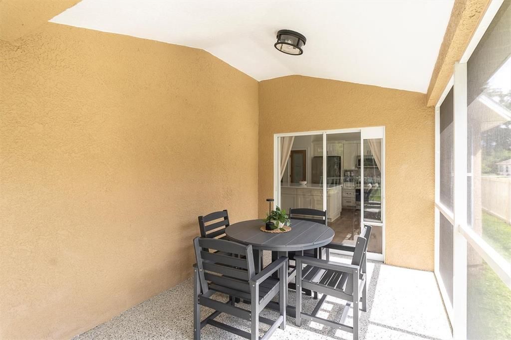 En Venta: $459,900 (3 camas, 2 baños, 1713 Pies cuadrados)
