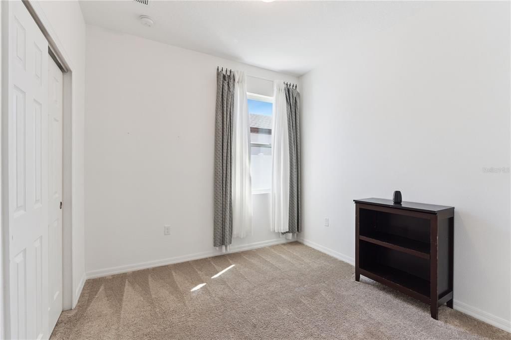 В аренду: $2,400 (4 спален, 2 ванн, 2057 Квадратных фут)