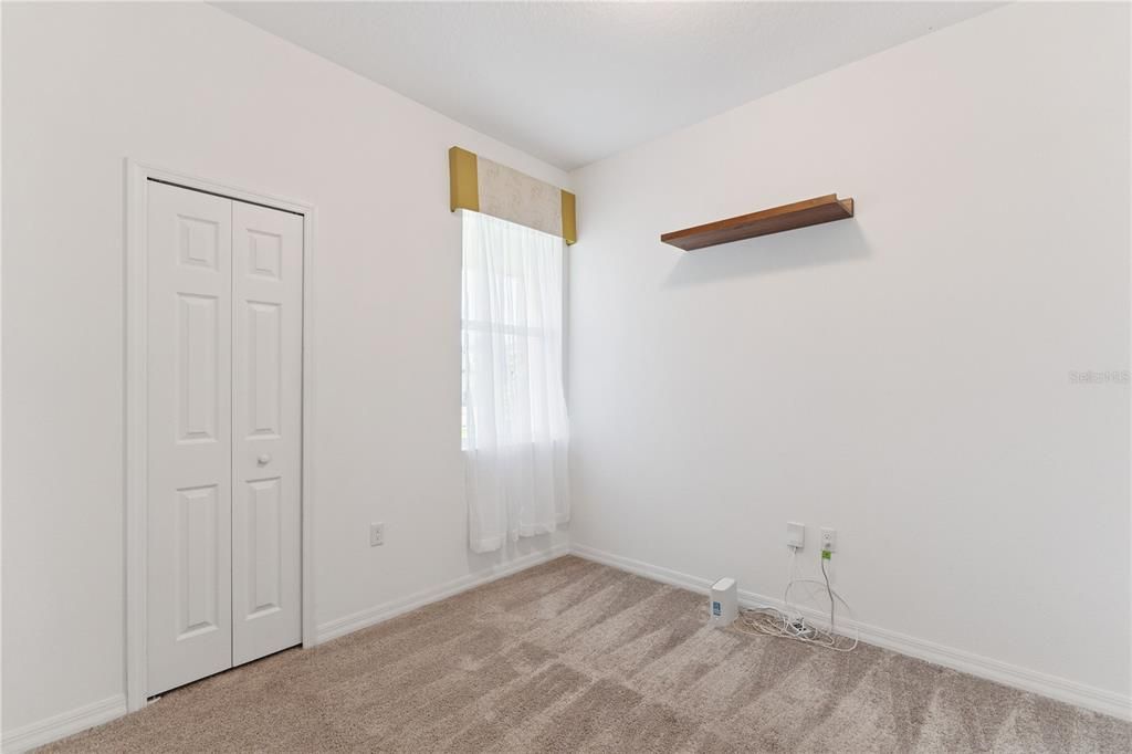 В аренду: $2,400 (4 спален, 2 ванн, 2057 Квадратных фут)