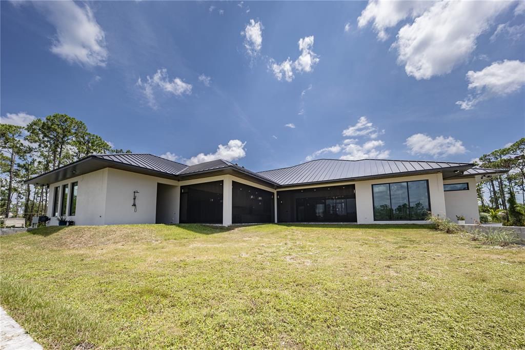 На продажу: $2,999,900 (4 спален, 5 ванн, 5402 Квадратных фут)