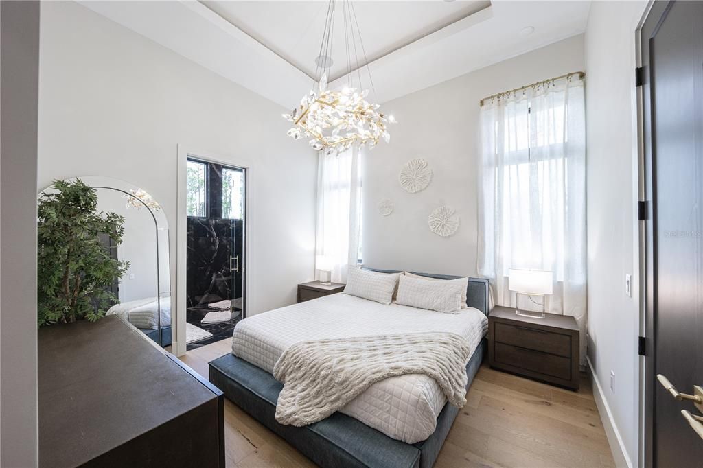 На продажу: $2,999,900 (4 спален, 5 ванн, 5402 Квадратных фут)