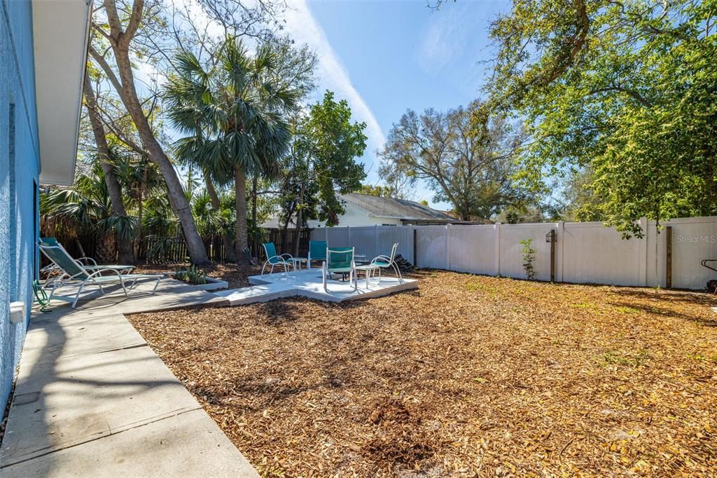 For Sale: $419,000 (3 beds, 2 baths, 1379 Square Feet)