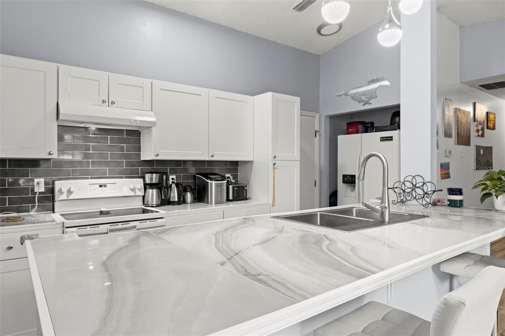 For Sale: $419,000 (3 beds, 2 baths, 1379 Square Feet)