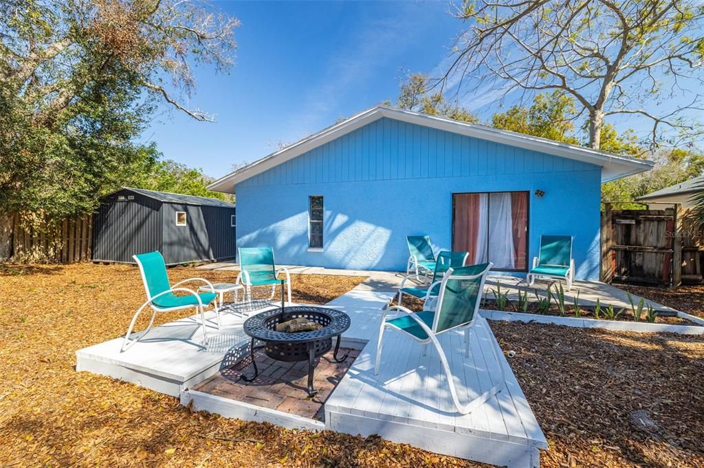 For Sale: $419,000 (3 beds, 2 baths, 1379 Square Feet)