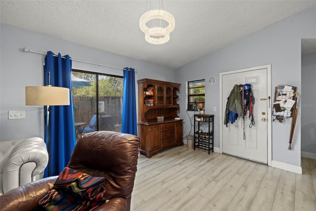 For Sale: $419,000 (3 beds, 2 baths, 1379 Square Feet)
