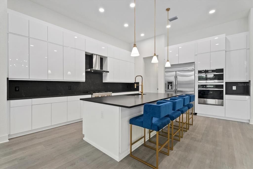 For Sale: $1,675,000 (4 beds, 4 baths, 3604 Square Feet)
