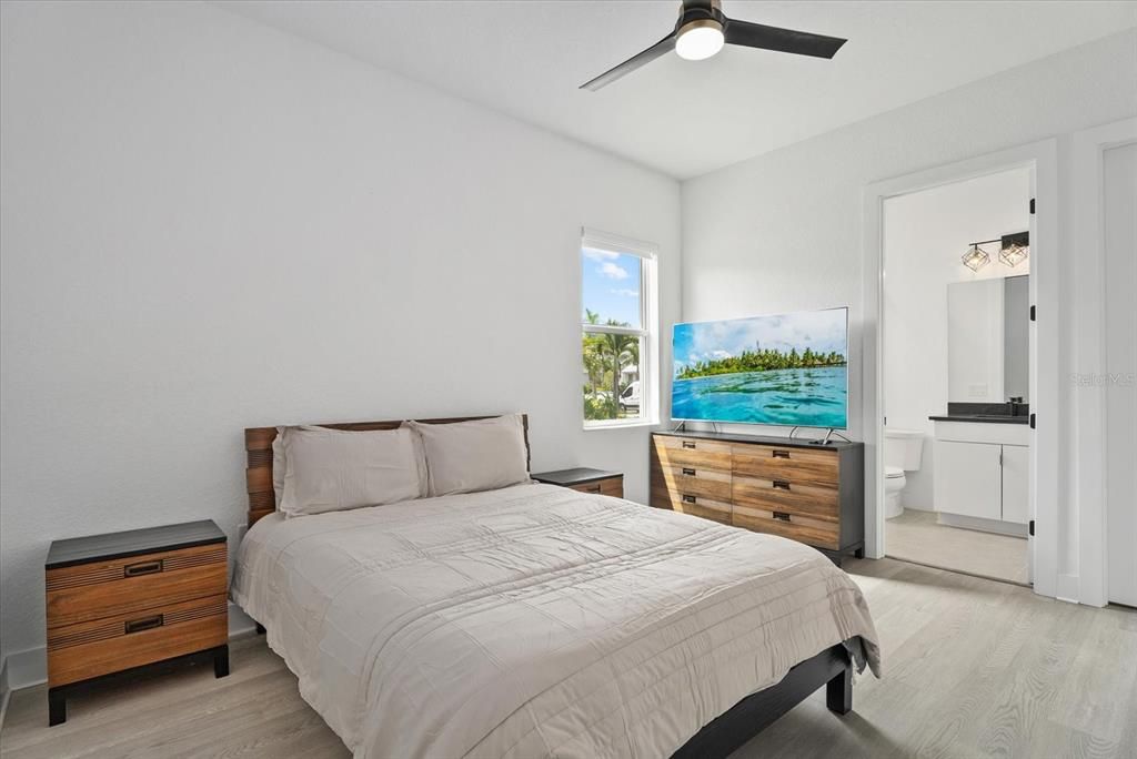 For Sale: $1,675,000 (4 beds, 4 baths, 3604 Square Feet)