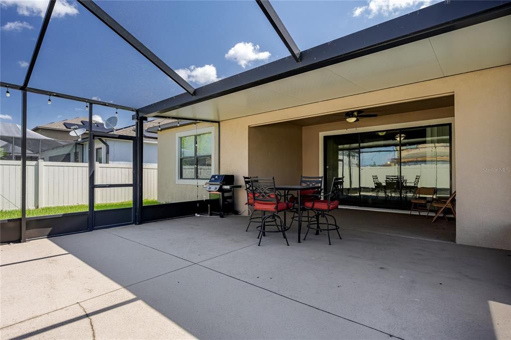 Active With Contract: $399,000 (4 beds, 3 baths, 2293 Square Feet)