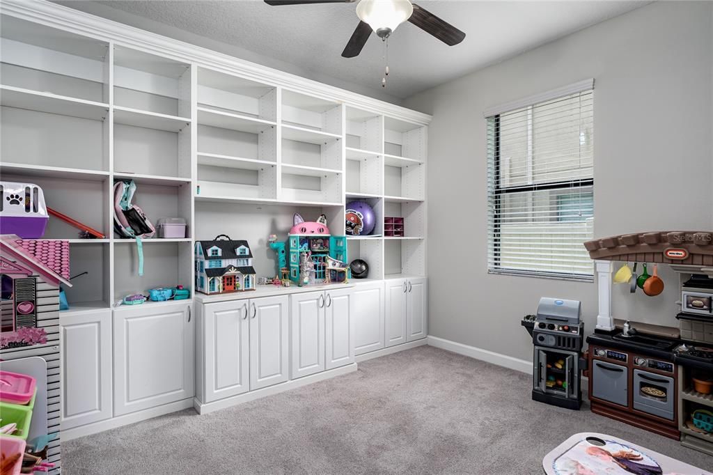 Active With Contract: $399,000 (4 beds, 3 baths, 2293 Square Feet)
