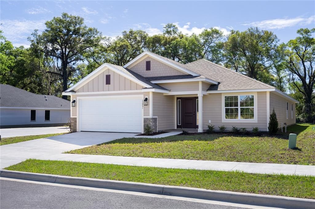 For Sale: $388,350 (4 beds, 3 baths, 2200 Square Feet)