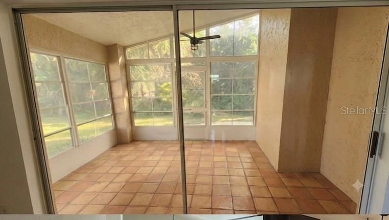 В аренду: $2,300 (3 спален, 2 ванн, 1057 Квадратных фут)