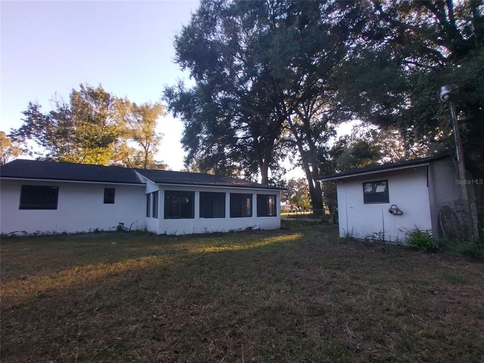 For Sale: $215,000 (2 beds, 2 baths, 1044 Square Feet)