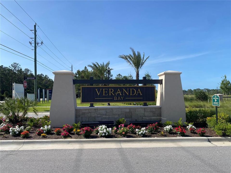 En Venta: $450,000 (0.15 acres)