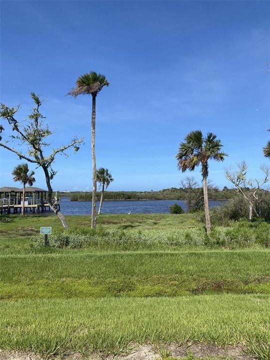 En Venta: $450,000 (0.15 acres)