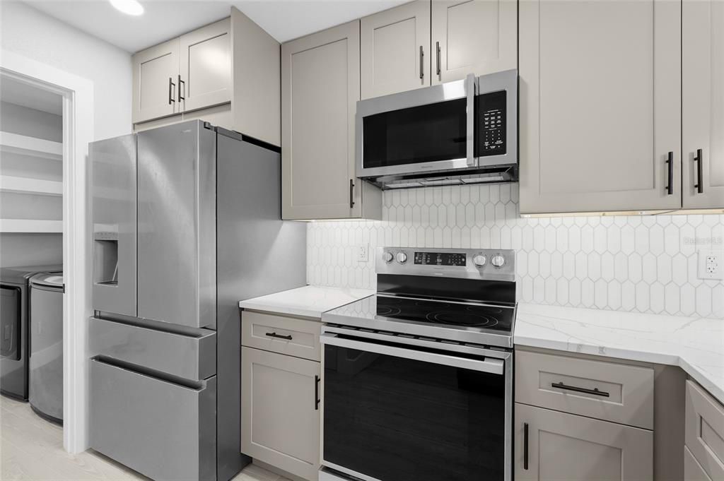 На продажу: $249,000 (3 спален, 2 ванн, 1272 Квадратных фут)