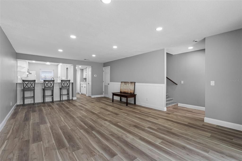 For Rent: $3,750 (2 beds, 2 baths, 1424 Square Feet)