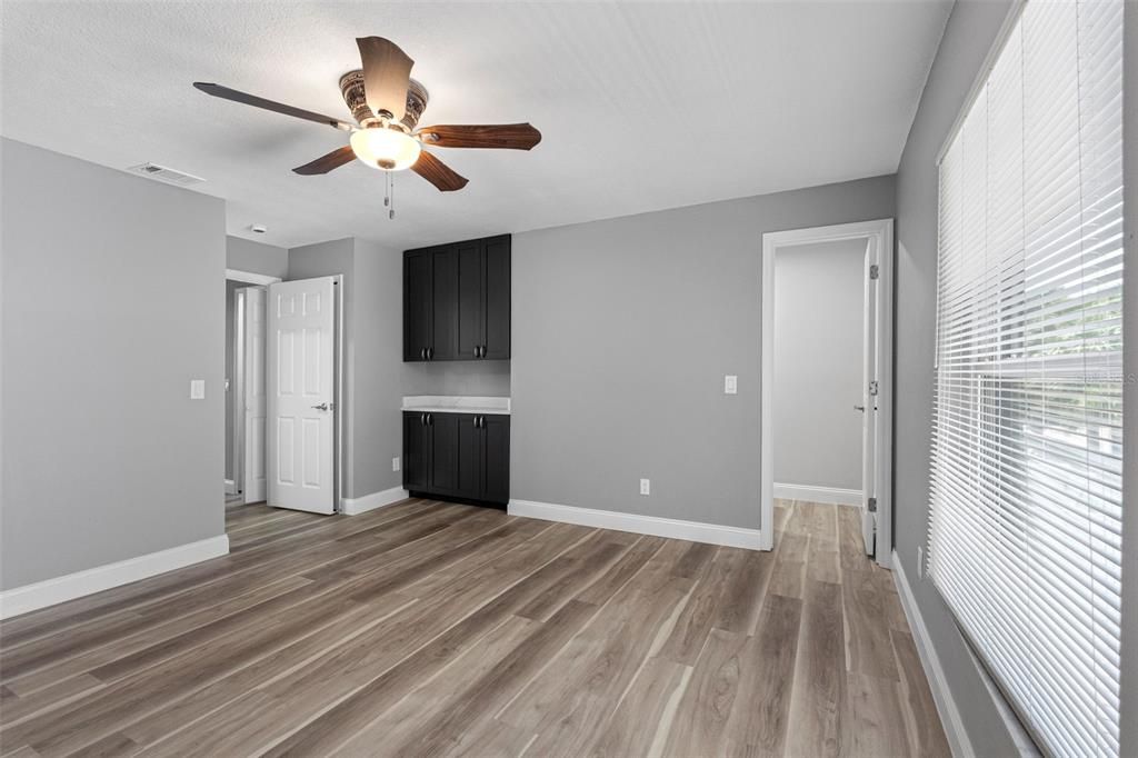 For Rent: $3,750 (2 beds, 2 baths, 1424 Square Feet)