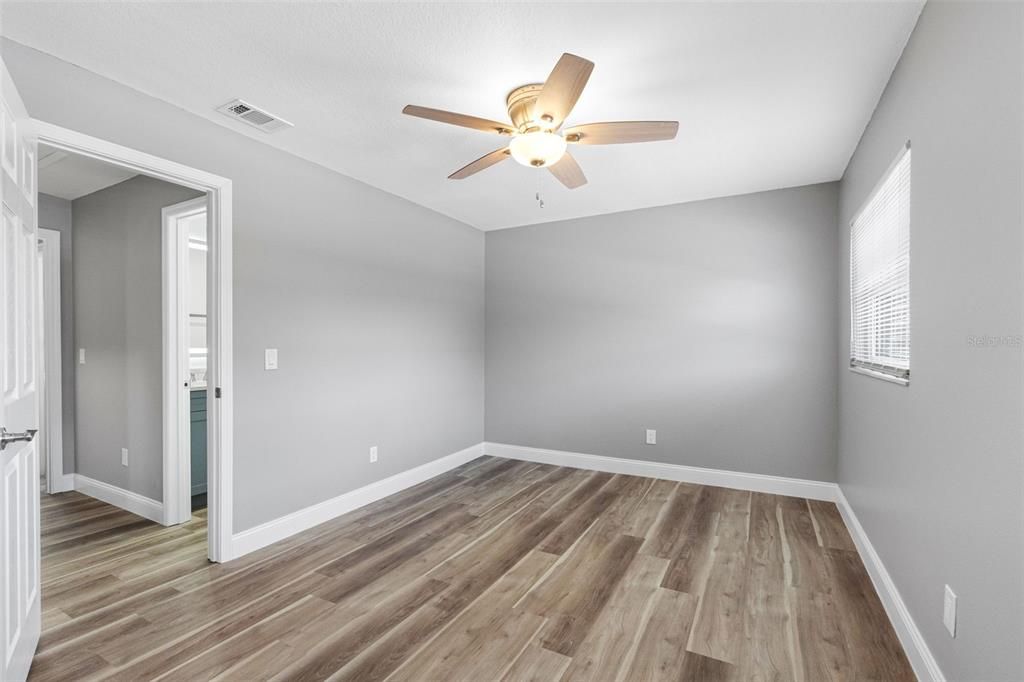 For Rent: $3,750 (2 beds, 2 baths, 1424 Square Feet)