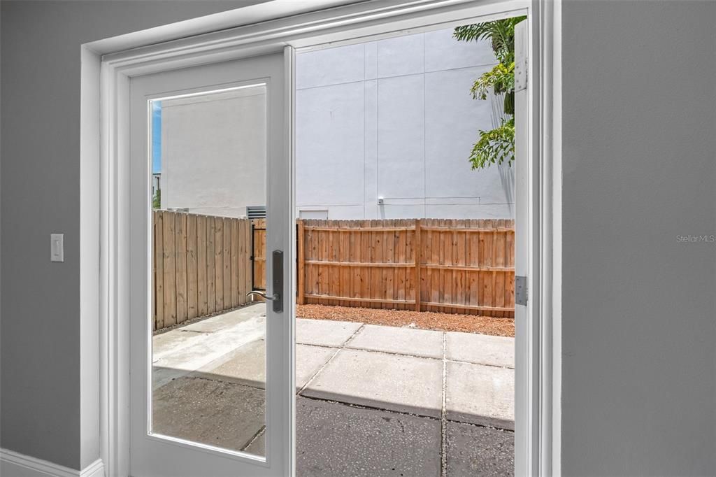 For Rent: $3,750 (2 beds, 2 baths, 1424 Square Feet)