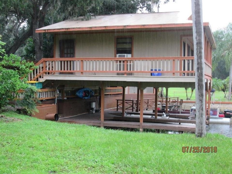 En Venta: $1,938,000 (6.46 acres)