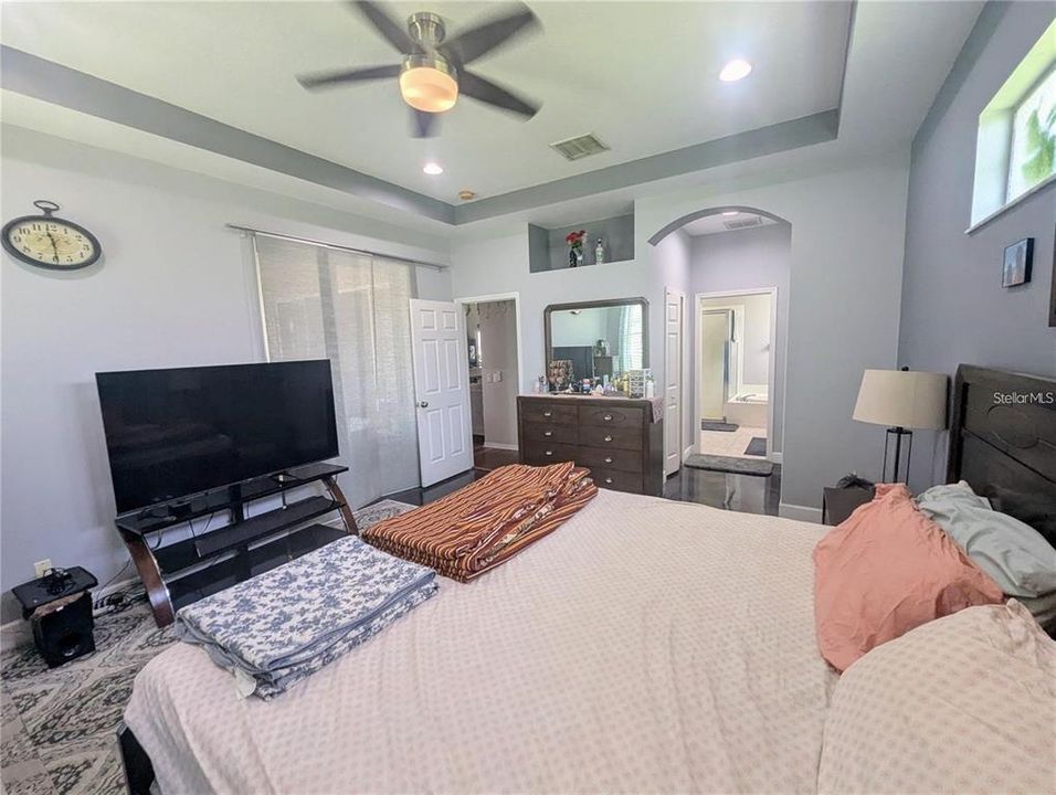 En Venta: $610,000 (3 camas, 2 baños, 2080 Pies cuadrados)
