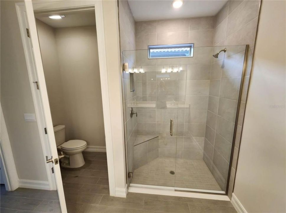 В аренду: $2,950 (4 спален, 2 ванн, 2023 Квадратных фут)