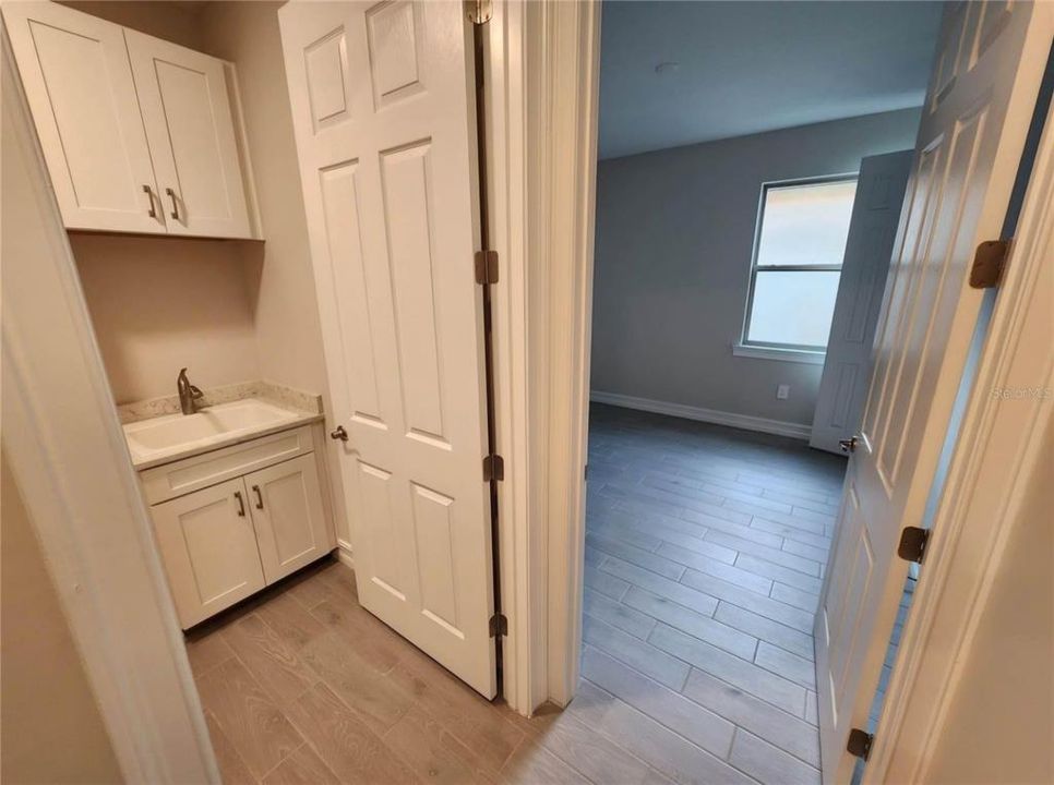 В аренду: $2,950 (4 спален, 2 ванн, 2023 Квадратных фут)