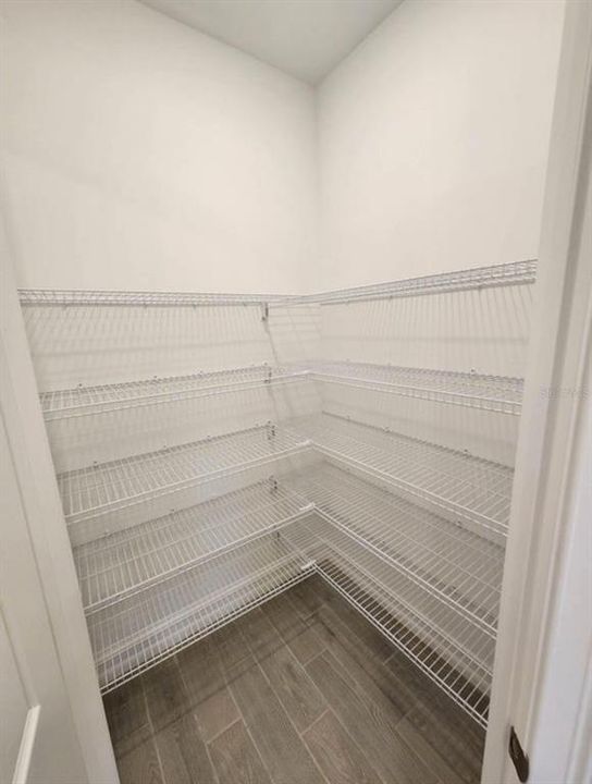 В аренду: $2,950 (4 спален, 2 ванн, 2023 Квадратных фут)