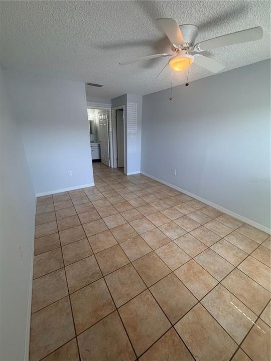 En Renta: $1,299 (2 camas, 1 baños, 825 Pies cuadrados)