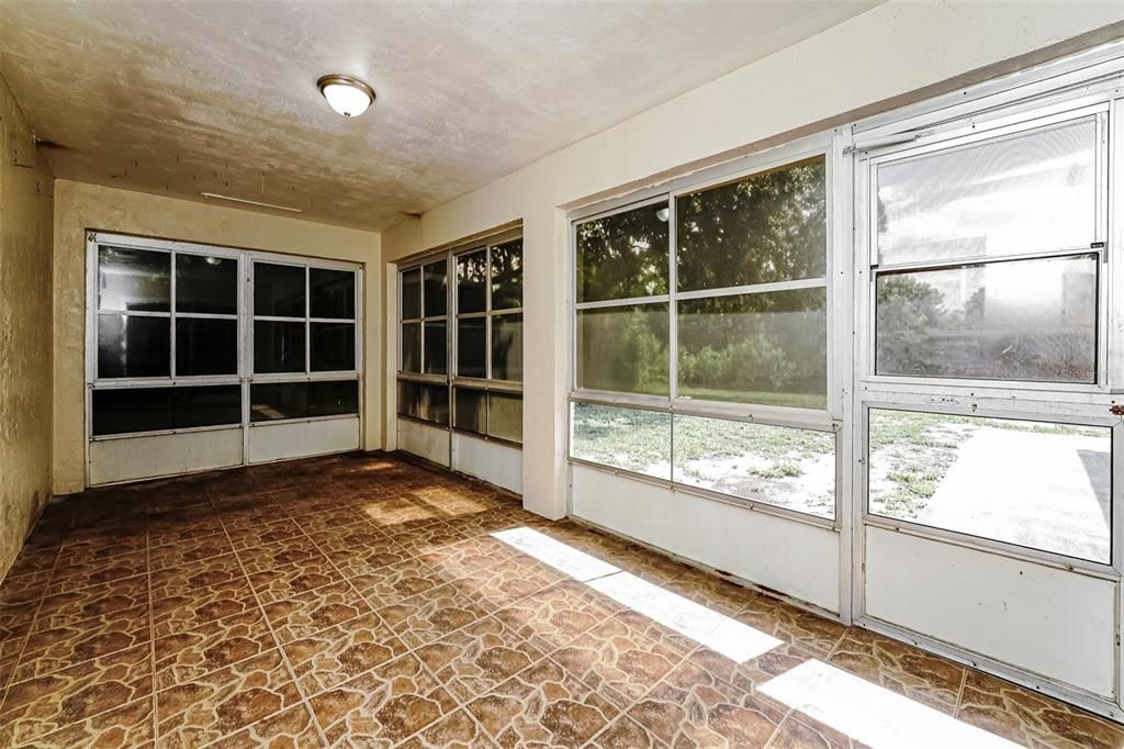 На продажу: $315,000 (3 спален, 2 ванн, 1816 Квадратных фут)