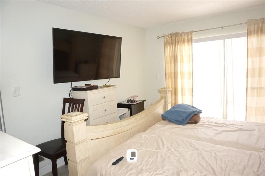 En Venta: $190,000 (2 camas, 2 baños, 1085 Pies cuadrados)