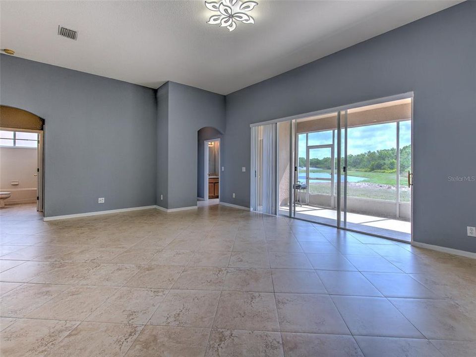 For Sale: $399,000 (4 beds, 3 baths, 2337 Square Feet)