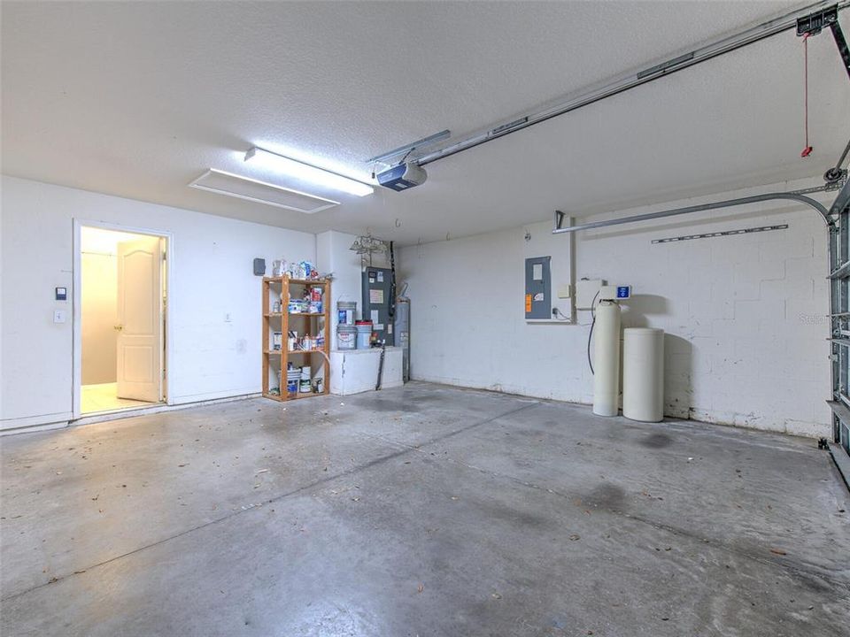 For Sale: $399,000 (4 beds, 3 baths, 2337 Square Feet)