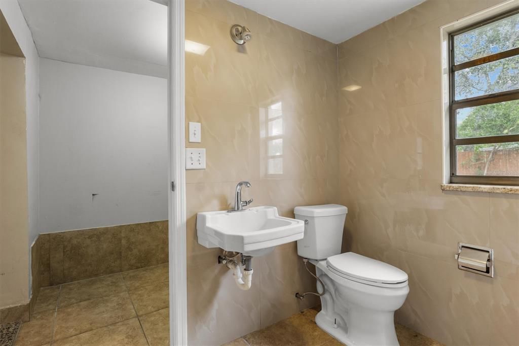 En Venta: $299,000 (3 camas, 2 baños, 1034 Pies cuadrados)