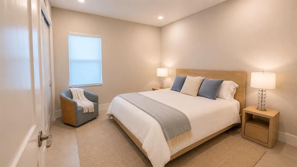 En Renta: $12,000 (5 camas, 3 baños, 3033 Pies cuadrados)