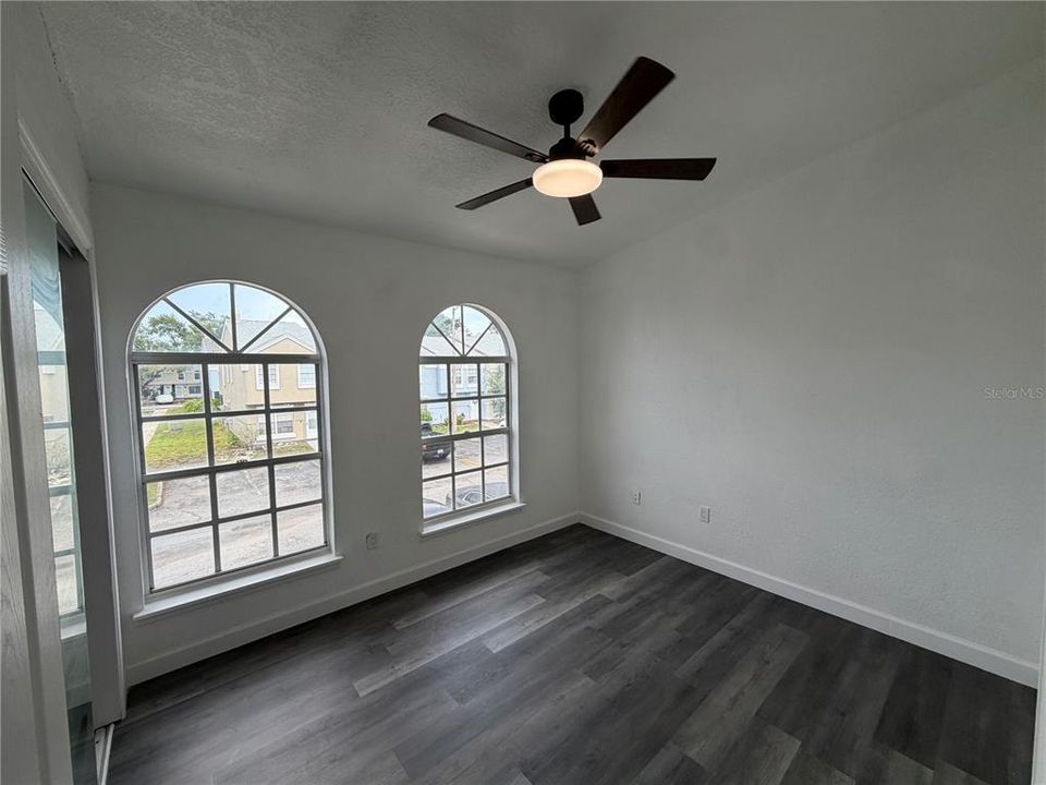 En Venta: $239,999 (2 camas, 2 baños, 1018 Pies cuadrados)