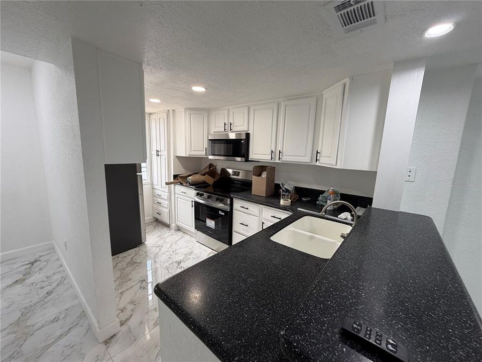 En Venta: $239,999 (2 camas, 2 baños, 1018 Pies cuadrados)