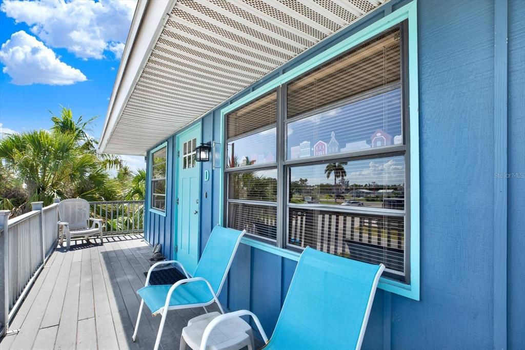 For Sale: $399,000 (1 beds, 1 baths, 660 Square Feet)