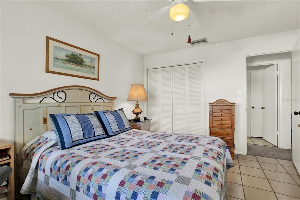 For Sale: $399,000 (1 beds, 1 baths, 660 Square Feet)
