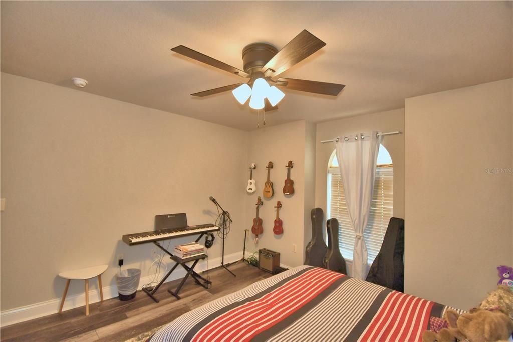For Sale: $574,900 (4 beds, 3 baths, 3206 Square Feet)