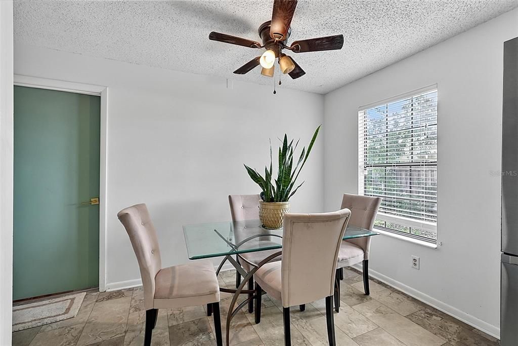 For Sale: $385,000 (3 beds, 2 baths, 1822 Square Feet)
