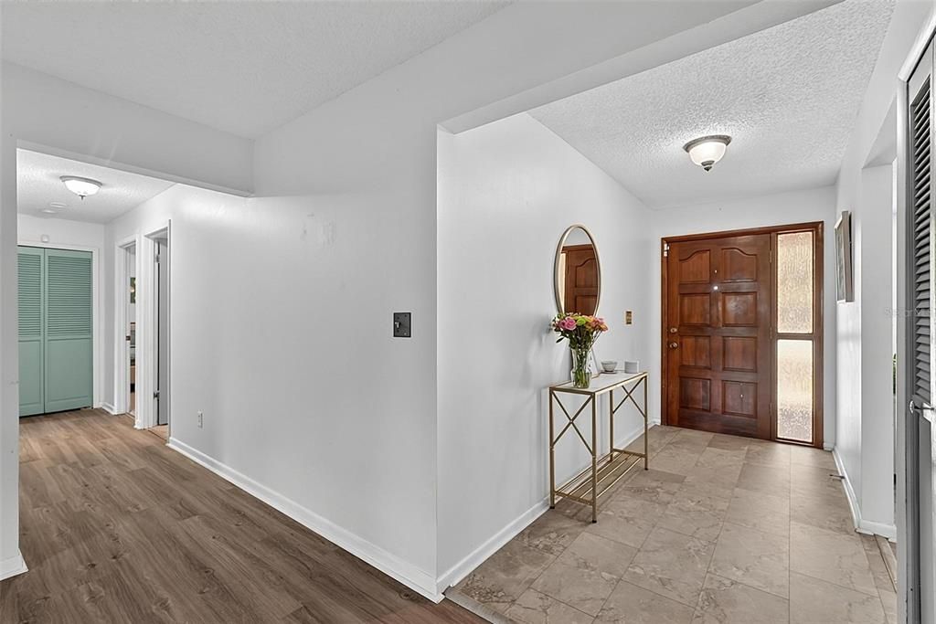 For Sale: $385,000 (3 beds, 2 baths, 1822 Square Feet)