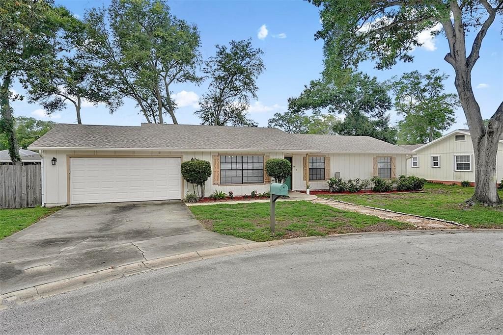 For Sale: $385,000 (3 beds, 2 baths, 1822 Square Feet)