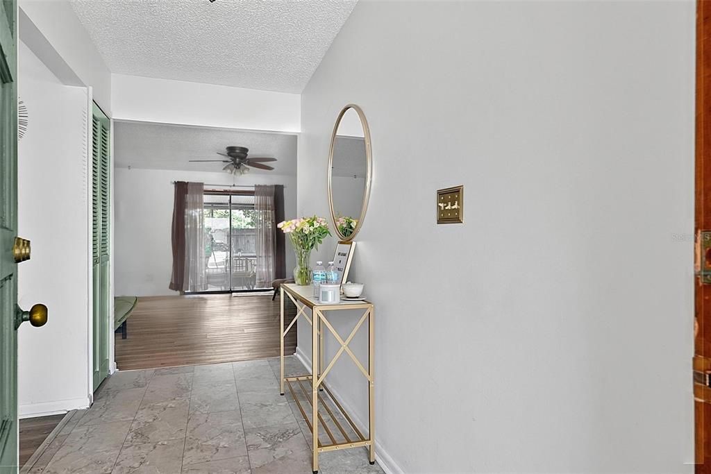 For Sale: $385,000 (3 beds, 2 baths, 1822 Square Feet)