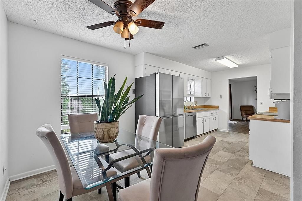 For Sale: $385,000 (3 beds, 2 baths, 1822 Square Feet)