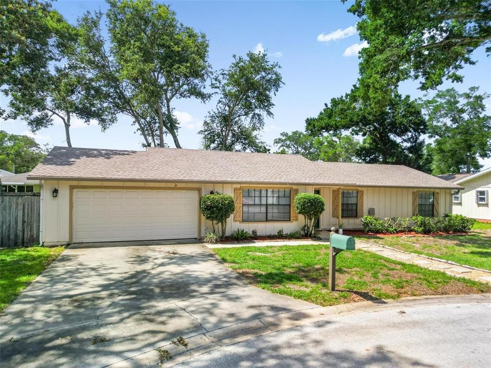 For Sale: $385,000 (3 beds, 2 baths, 1822 Square Feet)