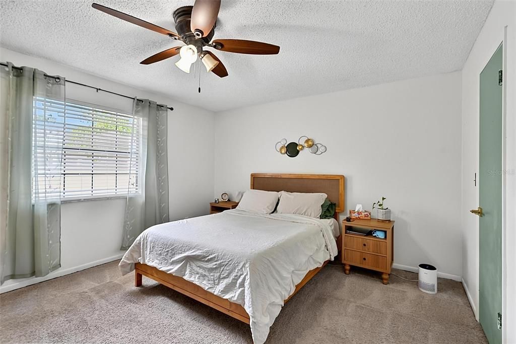 For Sale: $385,000 (3 beds, 2 baths, 1822 Square Feet)