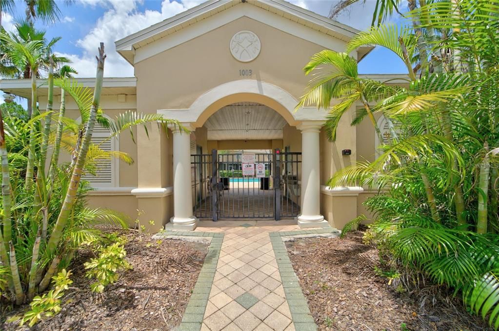 На продажу: $249,000 (2 спален, 2 ванн, 1574 Квадратных фут)