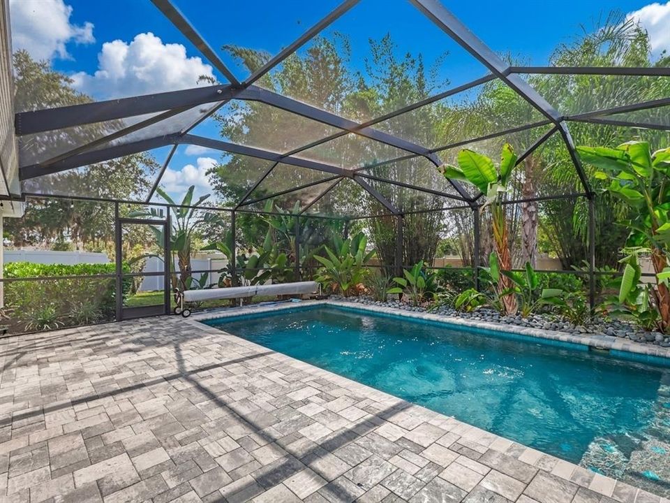 Active With Contract: $439,000 (4 beds, 2 baths, 1993 Square Feet)